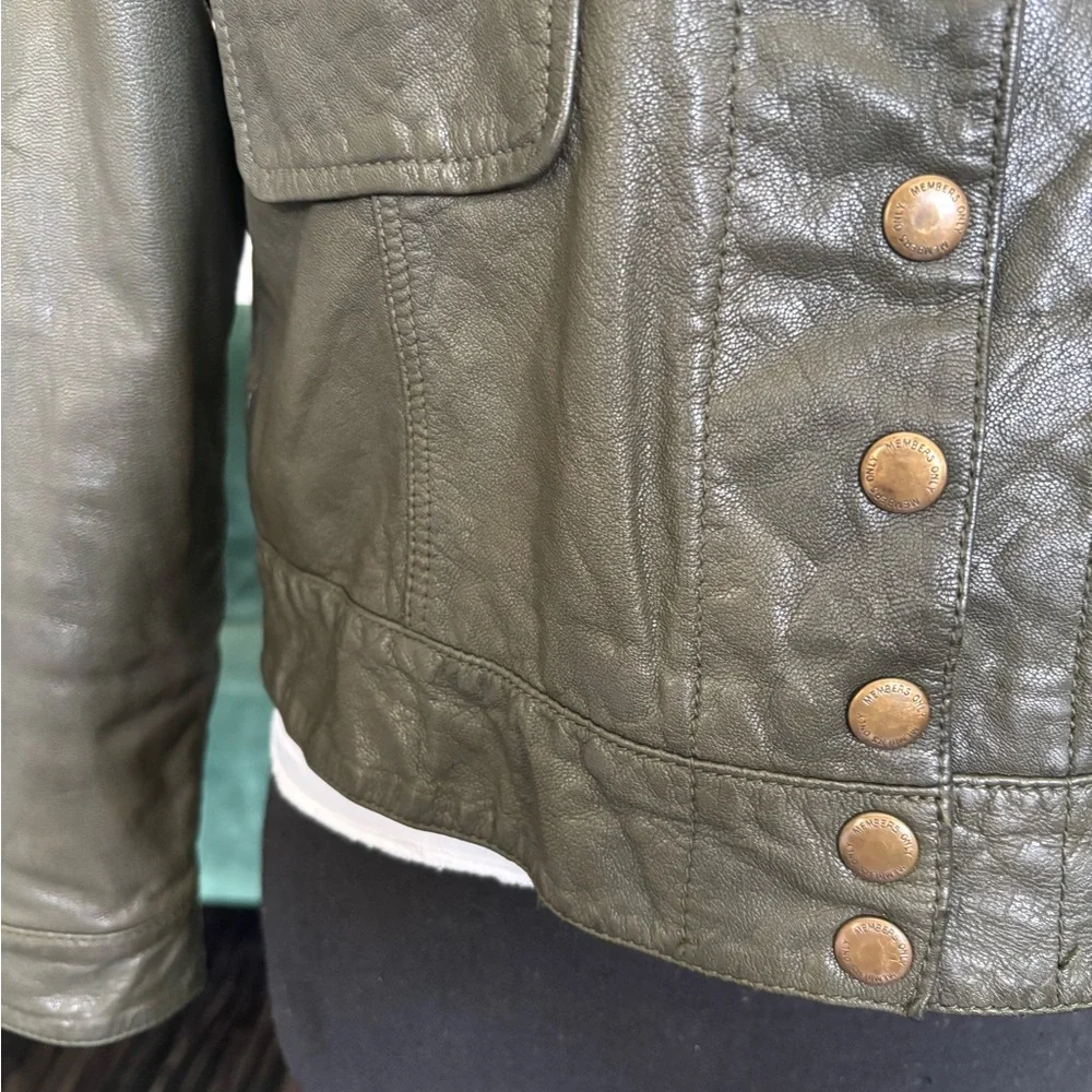 Members Only Vintage Olive Green Leather Jacket - Picture 4 of 16